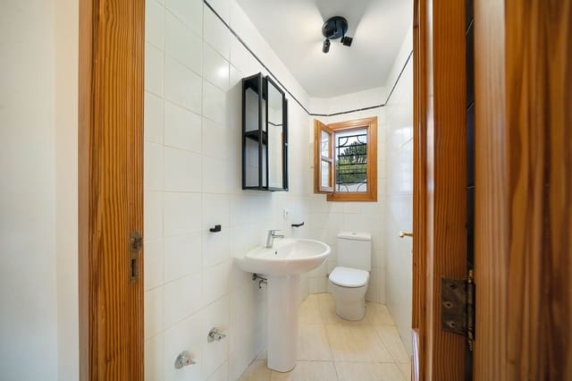 Casa de 3 habitaciones en Costa de la Calma, Calvià en venta con piscina garaje - 1.495.000 € (Ref: 9779070)