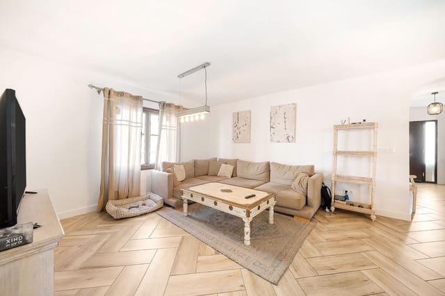 5 soveværelse Byhus til salg i Pollensa / Pollença med swimmingpool garage - € 660.000 (Ref: 9782297)