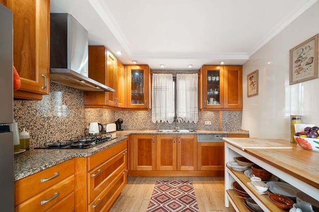 5 soveværelse Byhus til salg i Pollensa / Pollença med swimmingpool garage - € 660.000 (Ref: 9782297)