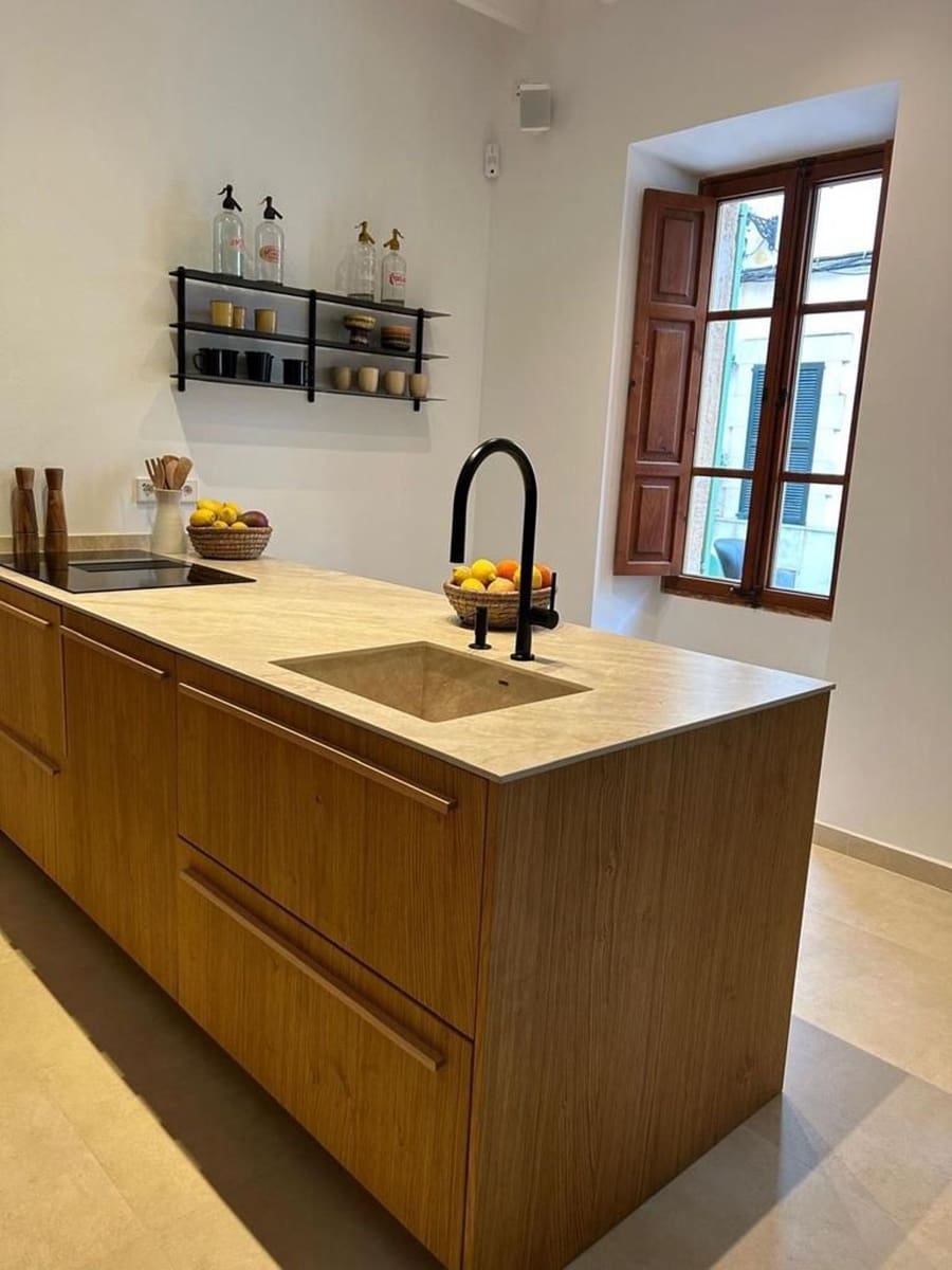 3 bedroom Townhouse for sale in Alcudia - € 1,190,000 (Ref: 9795707)