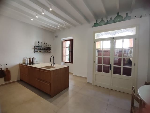 3 soveværelse Byhus til salg i Alcúdia - € 1.100.000 (Ref: 9795707)