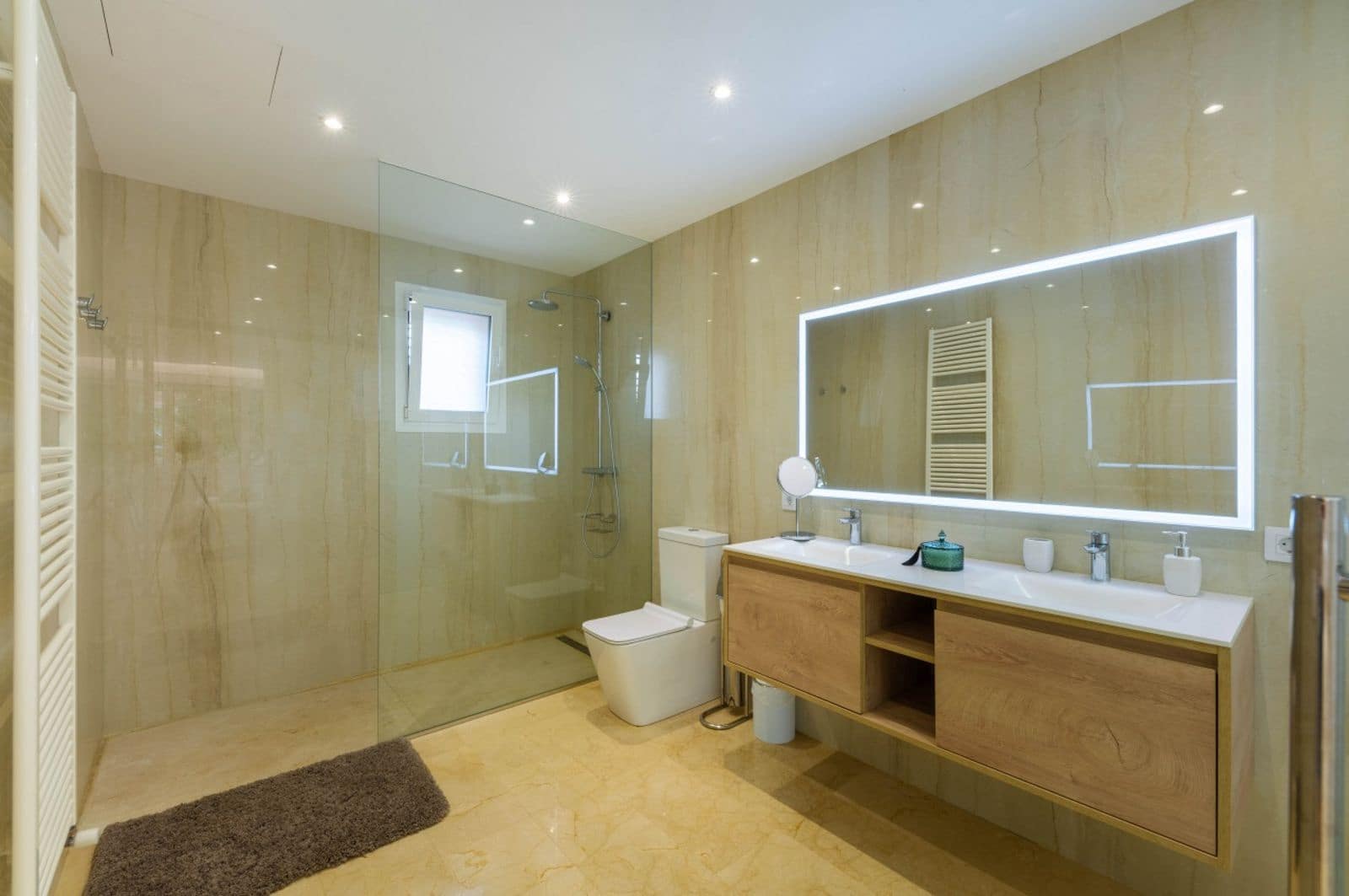 5 makuuhuone Maalaistalo myytävänä paikassa L'Aranjassa / S'Aranjassa mukana uima-altaan 
autotalli - 2 450 000 € (Ref: 9798303)