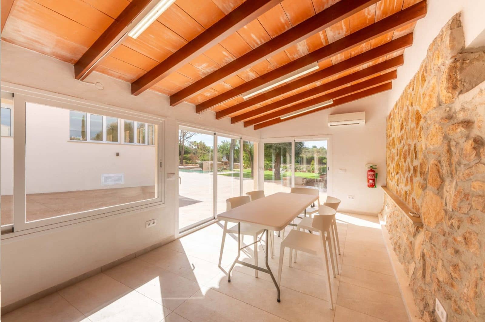 5 makuuhuone Maalaistalo myytävänä paikassa L'Aranjassa / S'Aranjassa mukana uima-altaan 
autotalli - 2 450 000 € (Ref: 9798303)