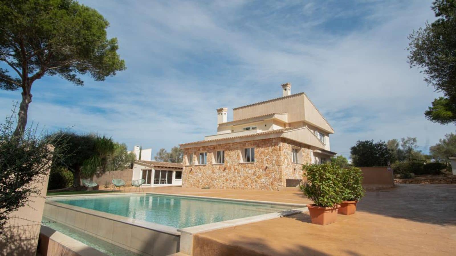 5 makuuhuone Maalaistalo myytävänä paikassa L'Aranjassa / S'Aranjassa mukana uima-altaan 
autotalli - 2 450 000 € (Ref: 9798303)