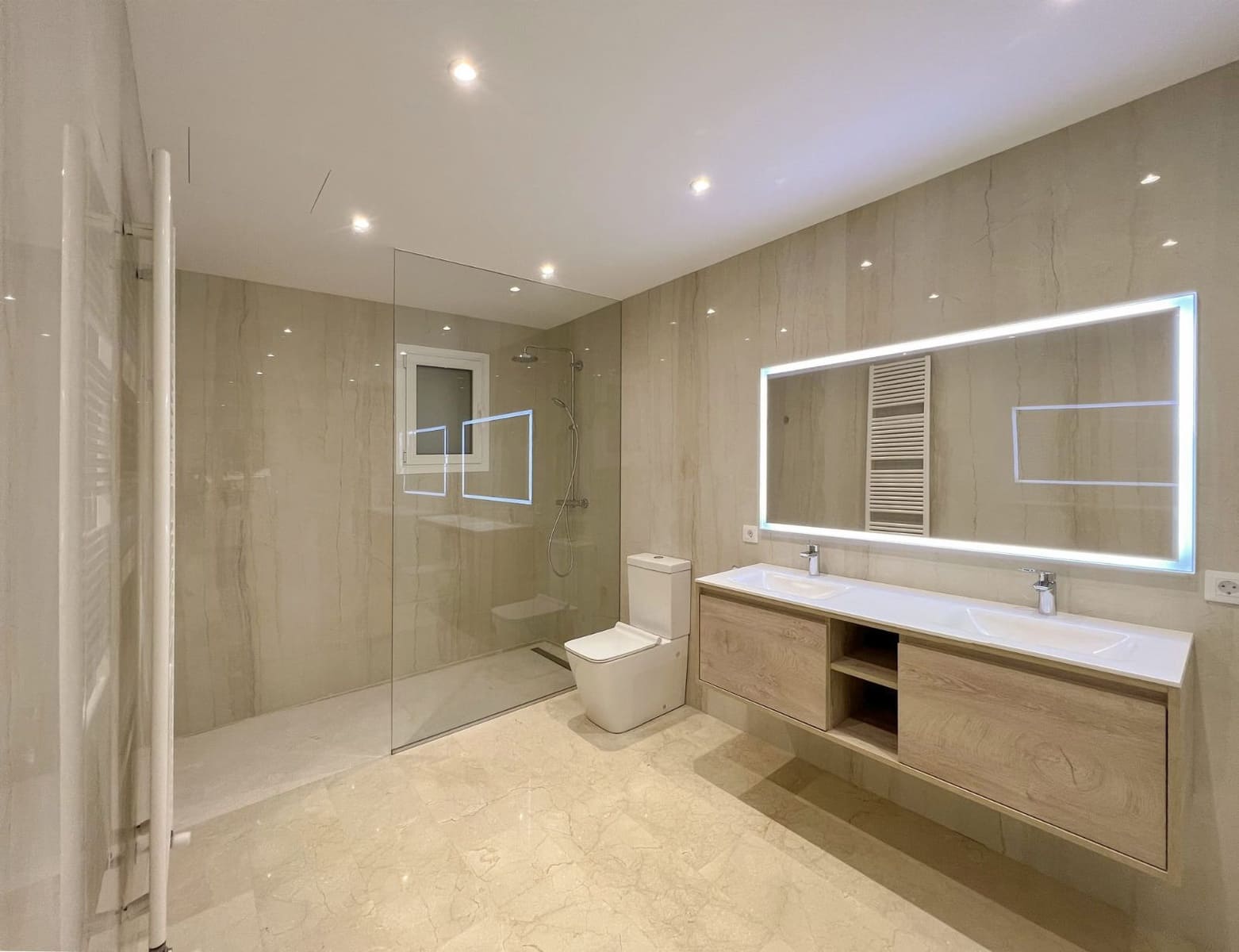 5 makuuhuone Maalaistalo myytävänä paikassa L'Aranjassa / S'Aranjassa mukana uima-altaan 
autotalli - 2 450 000 € (Ref: 9798303)