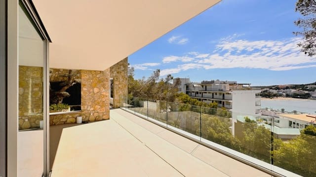 5 makuuhuone Omakotitalo myytävänä paikassa Santa Ponsa, Calvià mukana uima-altaan 
autotalli - 3 990 000 € (Ref: 9806784)