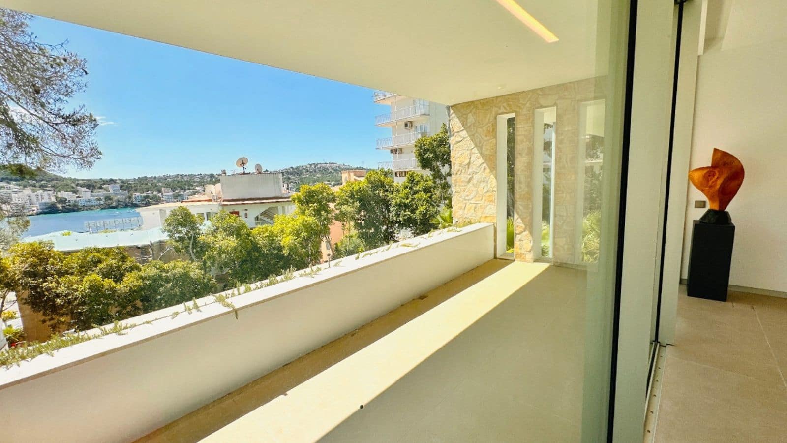 5 makuuhuone Omakotitalo myytävänä paikassa Santa Ponsa mukana uima-altaan 
autotalli - 3 990 000 € (Ref: 9806784)