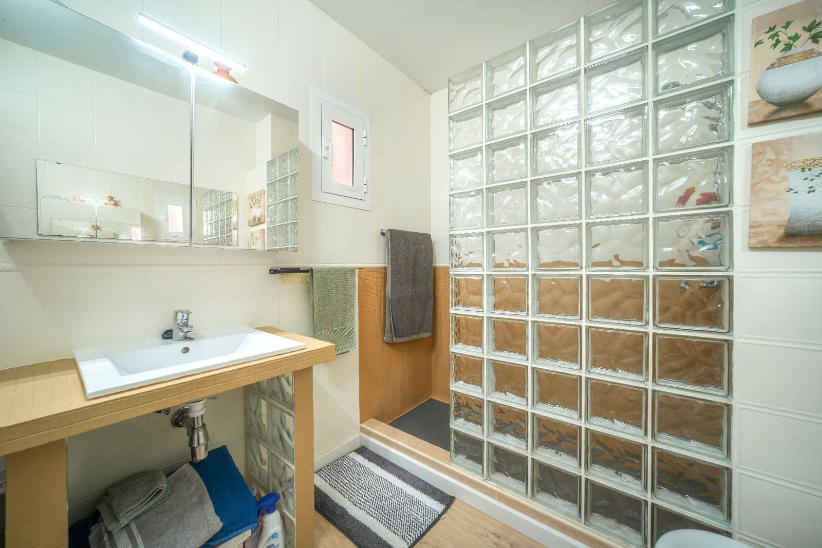 4 soverom Hus til salgs i Puerto de Alcudia med svømmebasseng garasje - € 669 000 (Ref: 9809803)