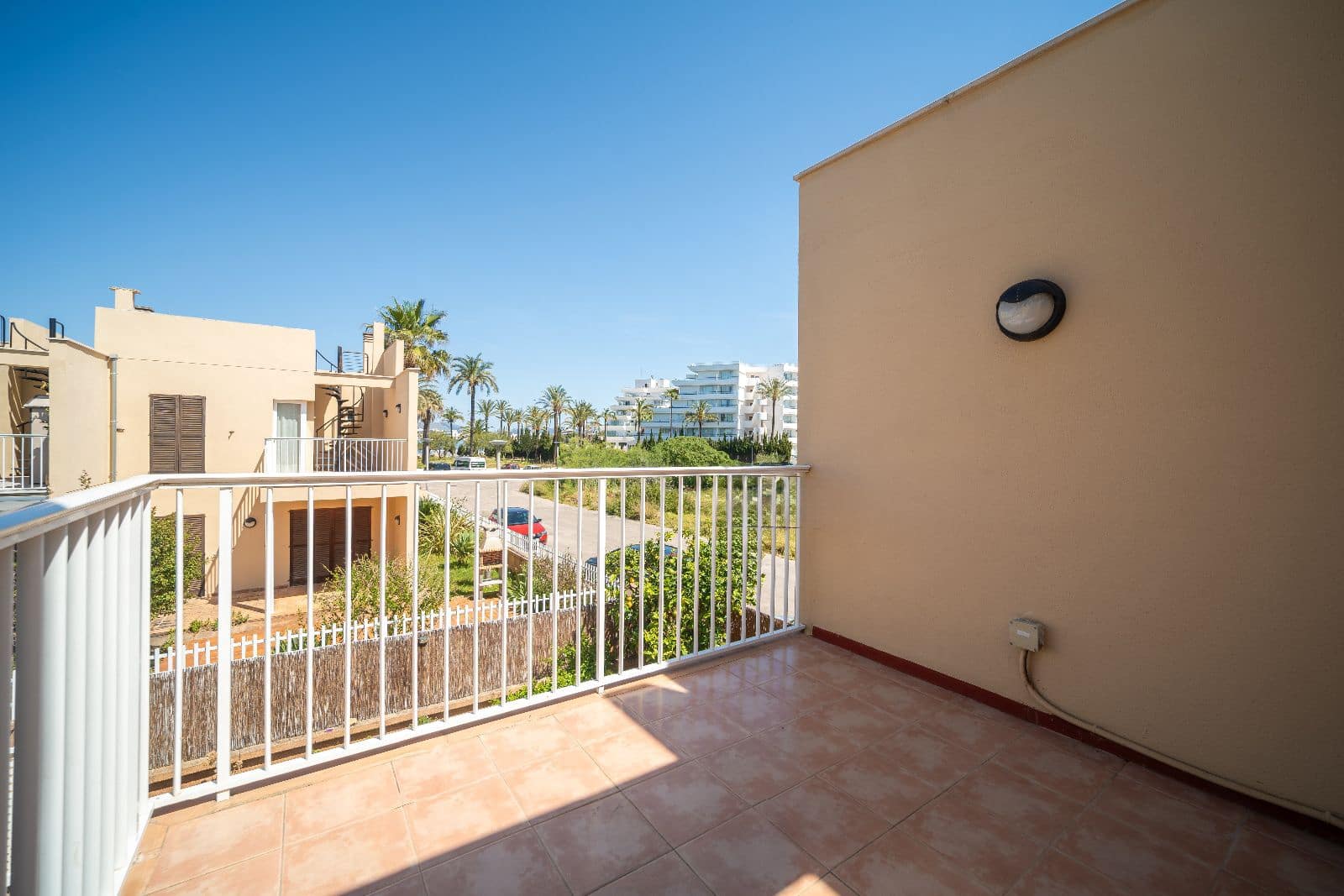 4 soverom Hus til salgs i Puerto de Alcudia med svømmebasseng garasje - € 669 000 (Ref: 9809803)