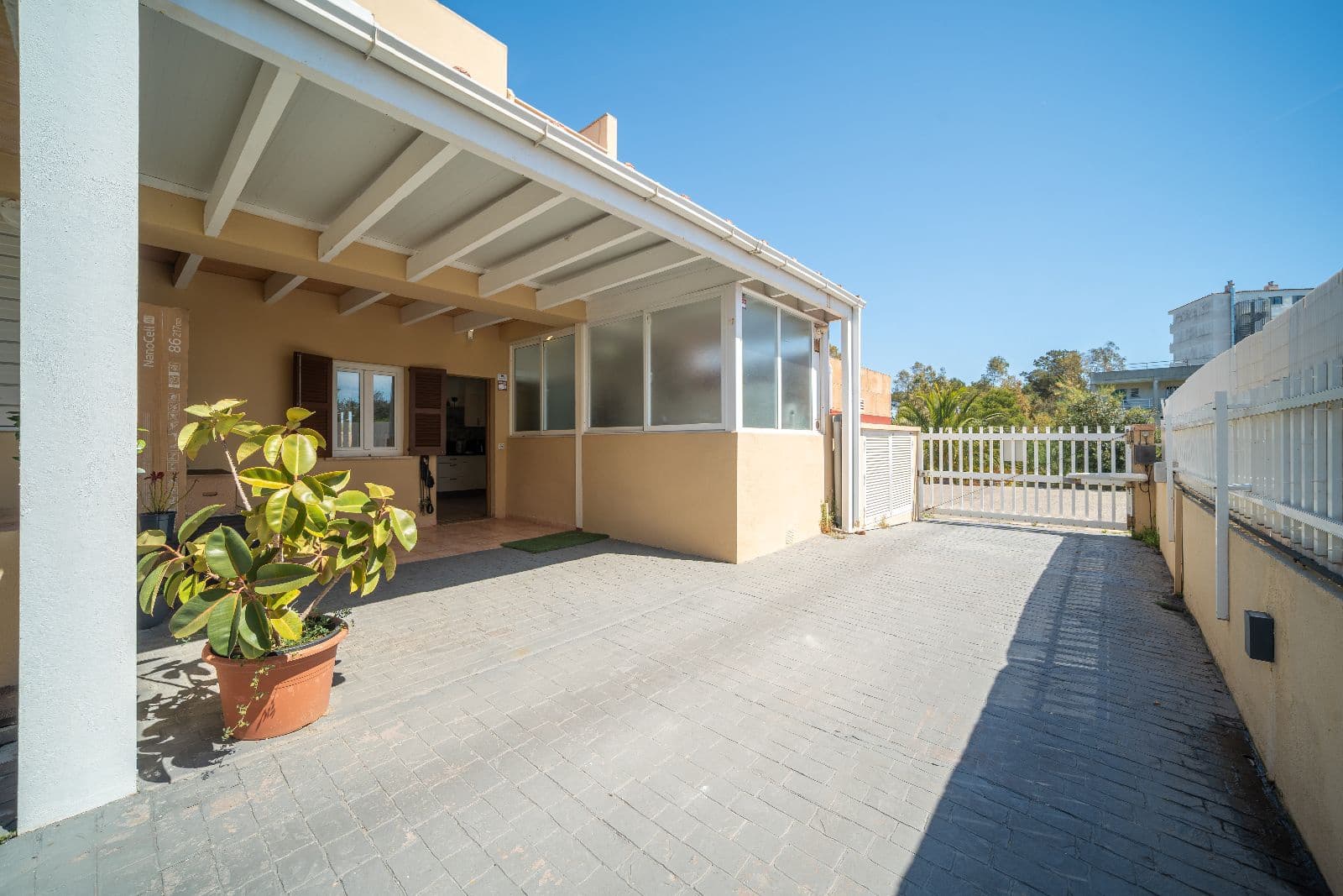 4 soverom Hus til salgs i Puerto de Alcudia med svømmebasseng garasje - € 669 000 (Ref: 9809803)