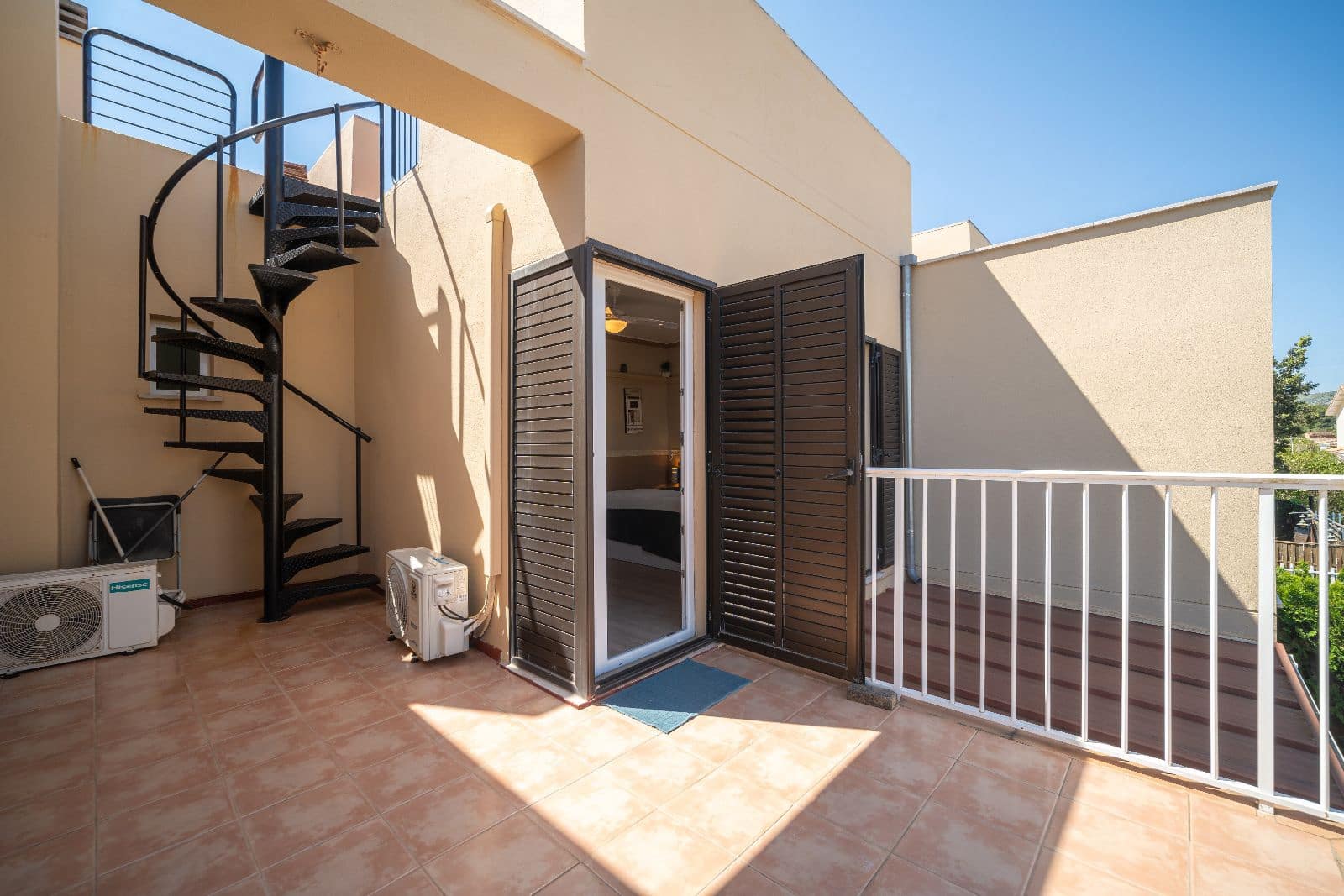 4 soverom Hus til salgs i Puerto de Alcudia med svømmebasseng garasje - € 669 000 (Ref: 9809803)