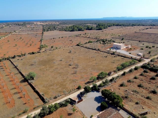 Grunde uden byggetilladelser til salg i Santanyí - € 659.000 (Ref: 9816510)