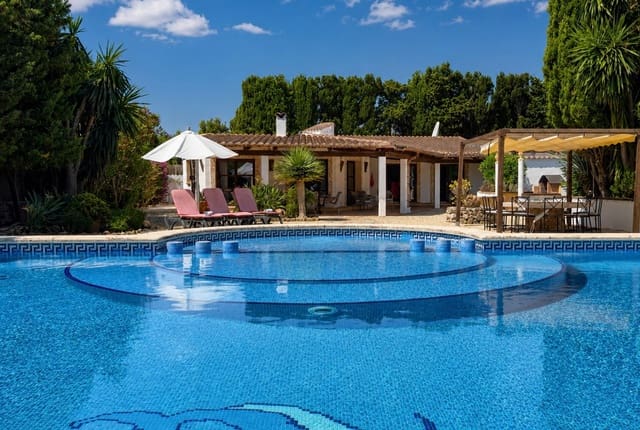 5 soveværelse Finca/Landehus til salg i Pollensa / Pollença med swimmingpool garage - € 1.987.500 (Ref: 9897268)