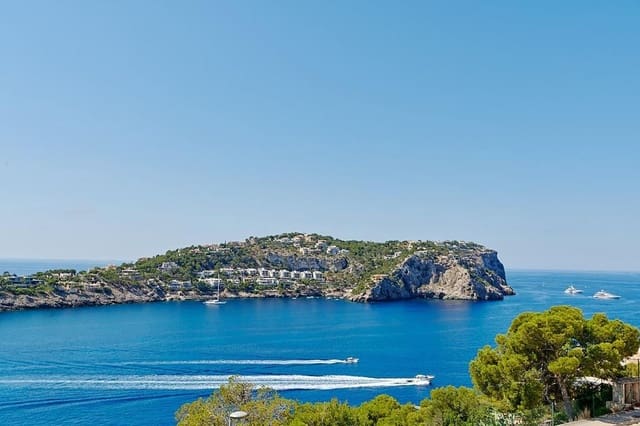 5 bedroom Townhouse for sale in Puerto de Andratx, Andratx with pool garage - € 16,900,000 (Ref: 9915000)
