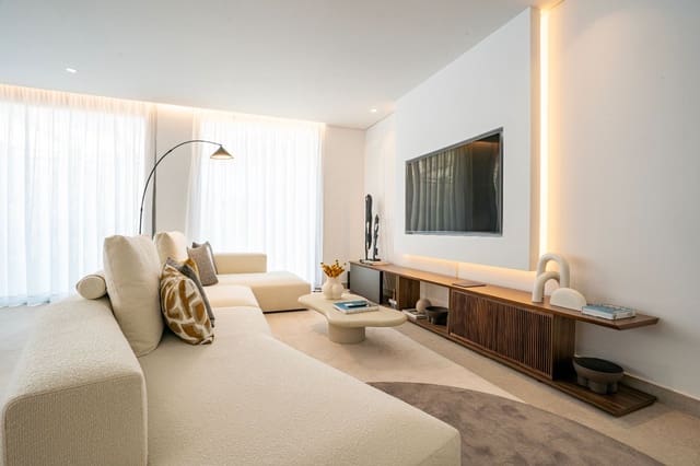 4 slaapkamer Penthouse te koop in Marbella met zwembad garage - € 2.290.000 (Ref: 9968848)