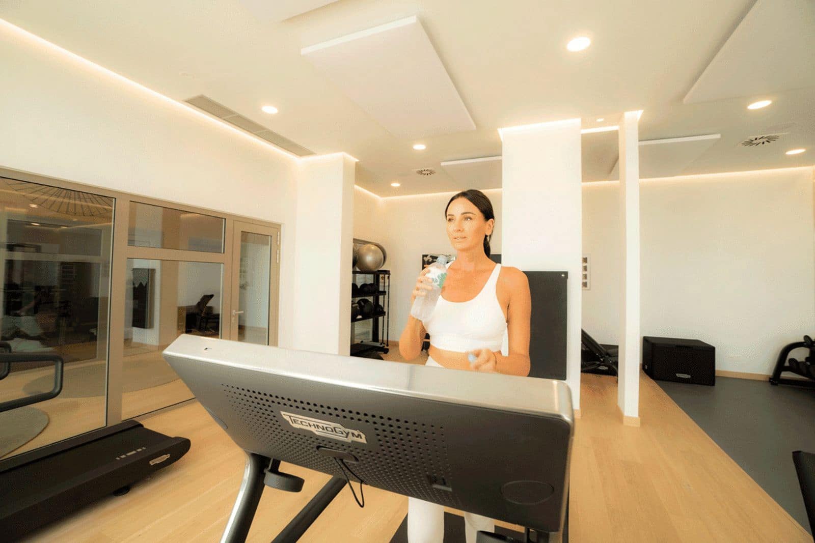 4 chambre Penthouse à vendre à Marbella avec piscine garage - 2 290 000 € (Ref: 9968848)