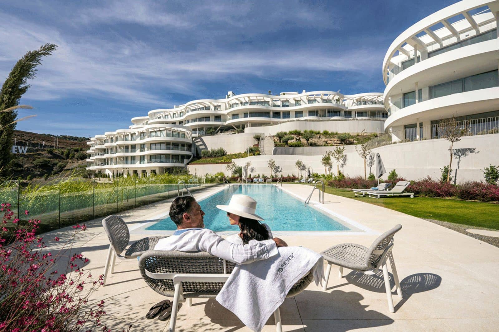 4 chambre Penthouse à vendre à Marbella avec piscine garage - 2 290 000 € (Ref: 9968848)