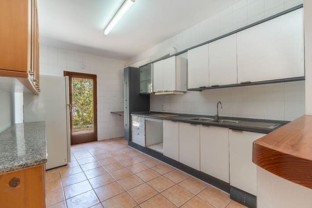 4 sovrum Hus till salu i Platja d'Alcúdia, Alcúdia med pool garage - 649 000 € (Ref: 9969072)