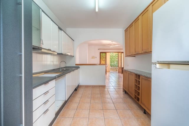 4 sovrum Hus till salu i Platja d'Alcúdia, Alcúdia med pool garage - 649 000 € (Ref: 9969072)