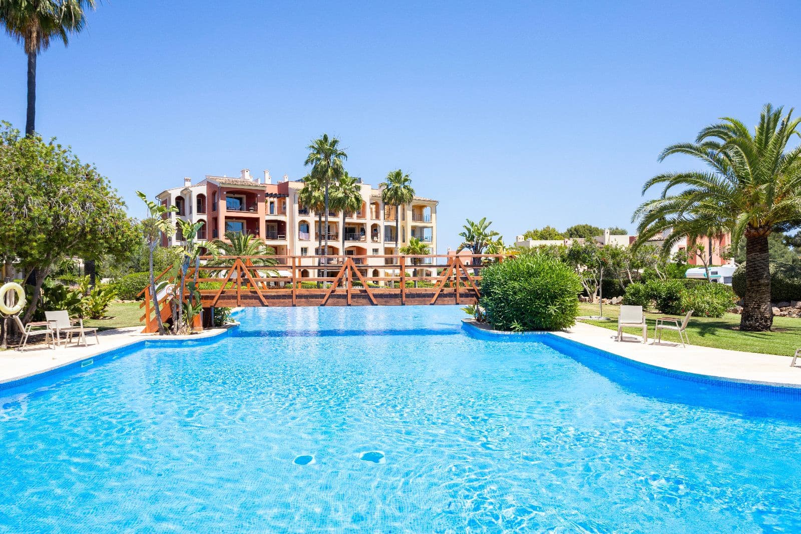 3 sypialnia Dom na sprzedaż w Santa Ponsa z basenem garażem - 2 300 000 € (Ref: 9973817)