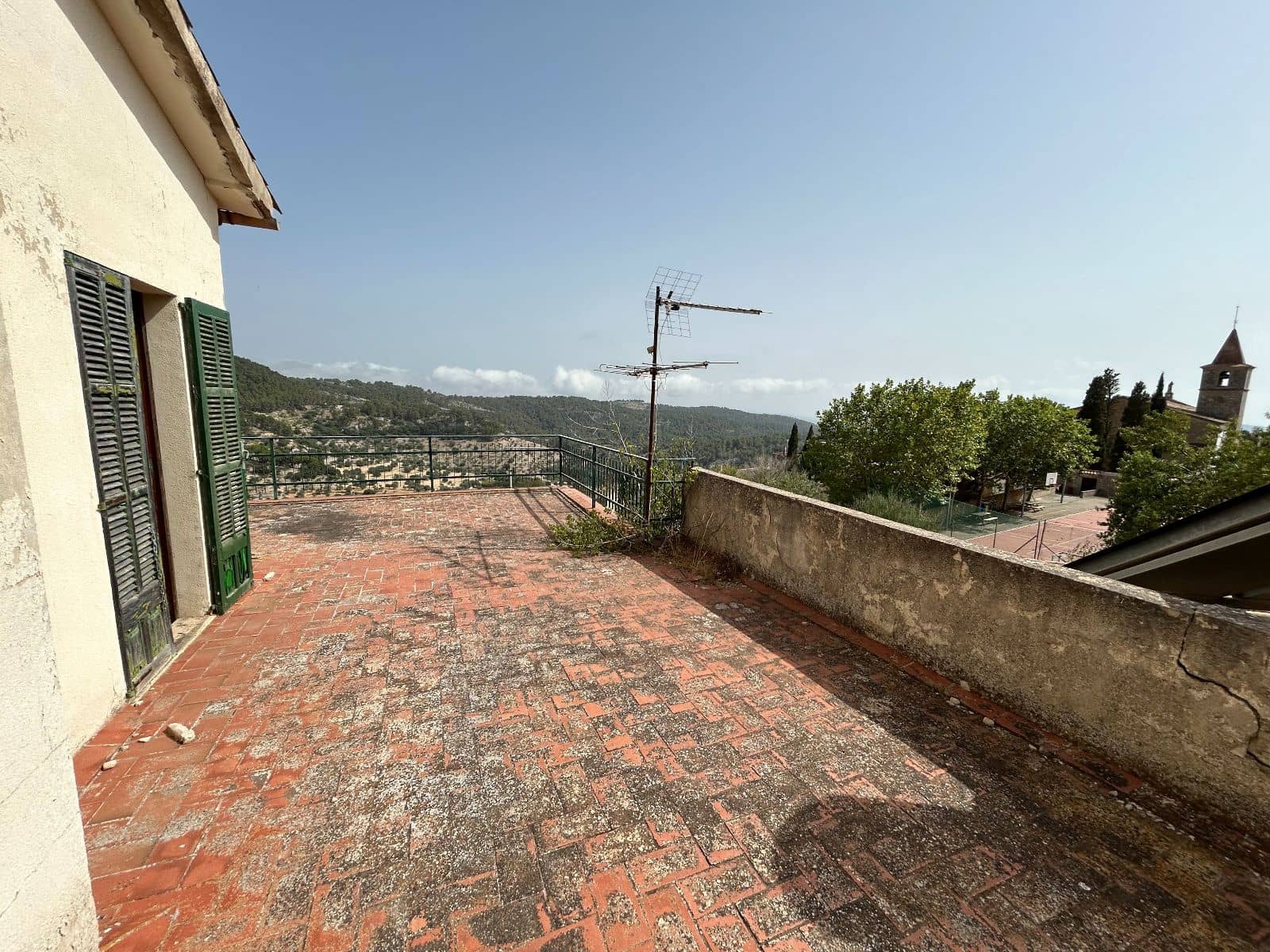 Casa de 4 habitaciones en Galilea en venta con garaje - 1.050.000 € (Ref: 9993643)