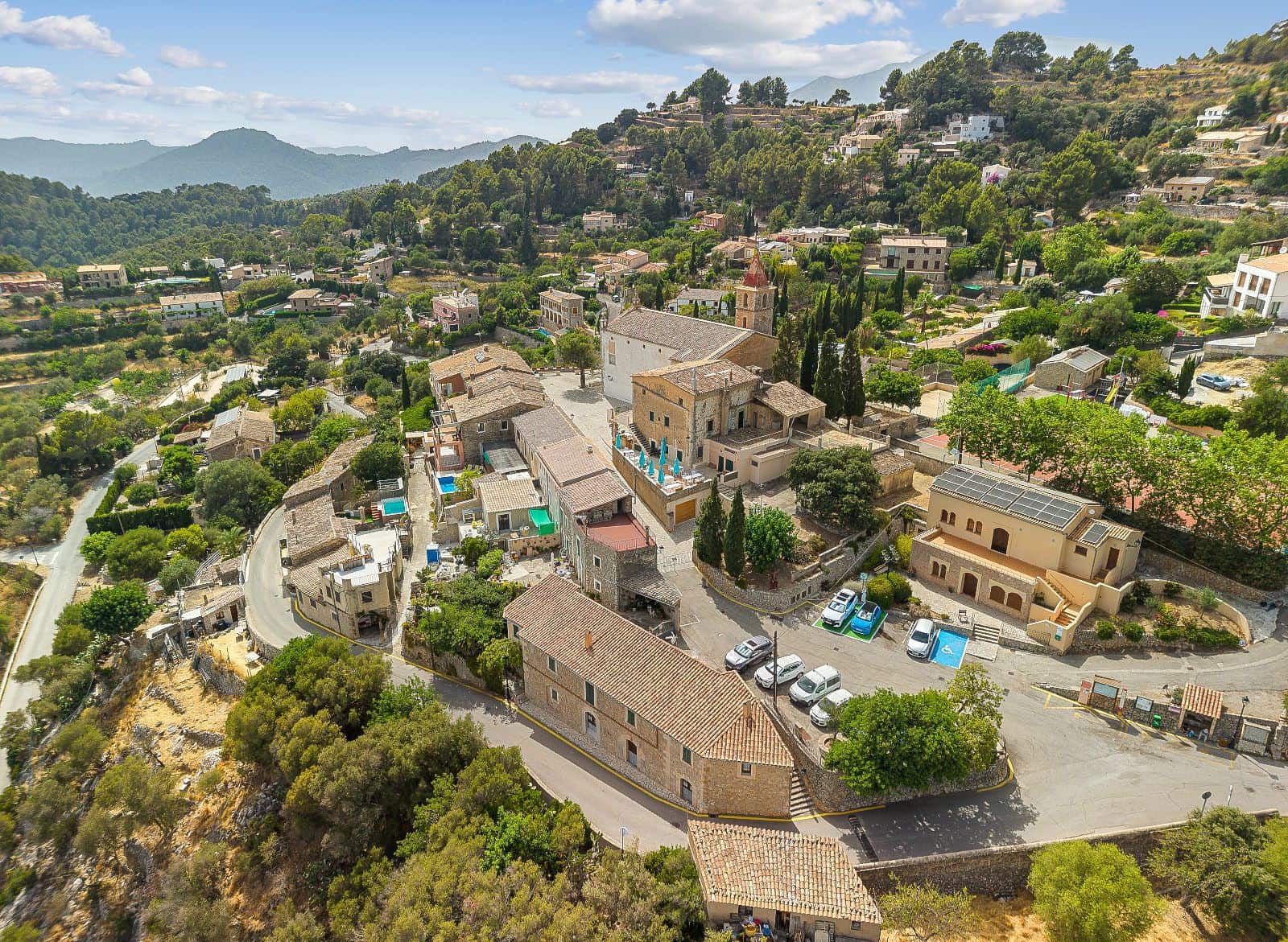 Casa de 4 habitaciones en Galilea en venta con garaje - 1.050.000 € (Ref: 9993643)