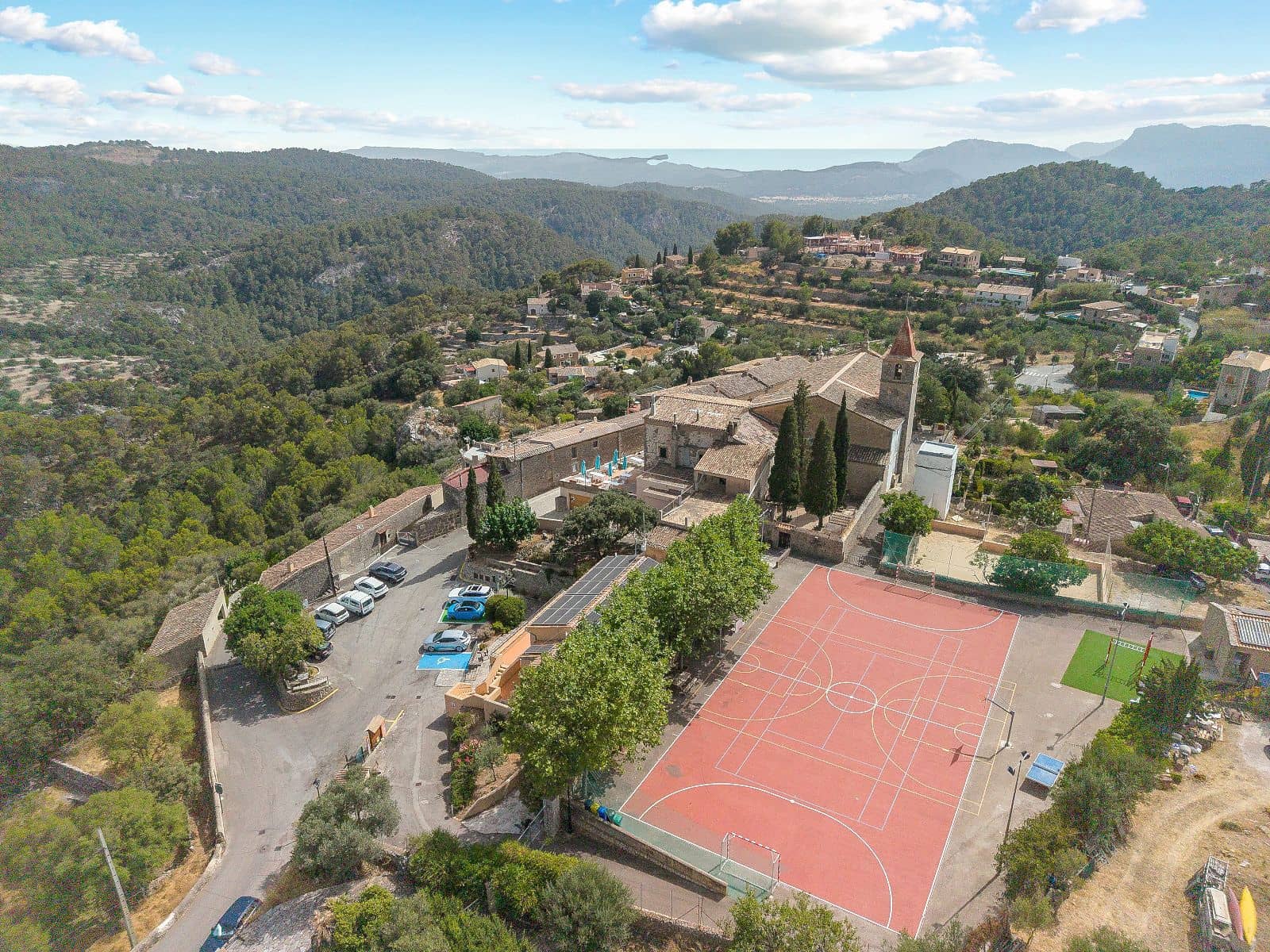Casa de 4 habitaciones en Galilea en venta con garaje - 1.050.000 € (Ref: 9993643)