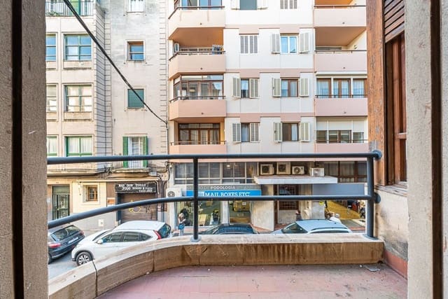 Erhverv til salg i Plaça dels Patins, Palma de Mallorca - € 2.000.000 (Ref: 7352987)