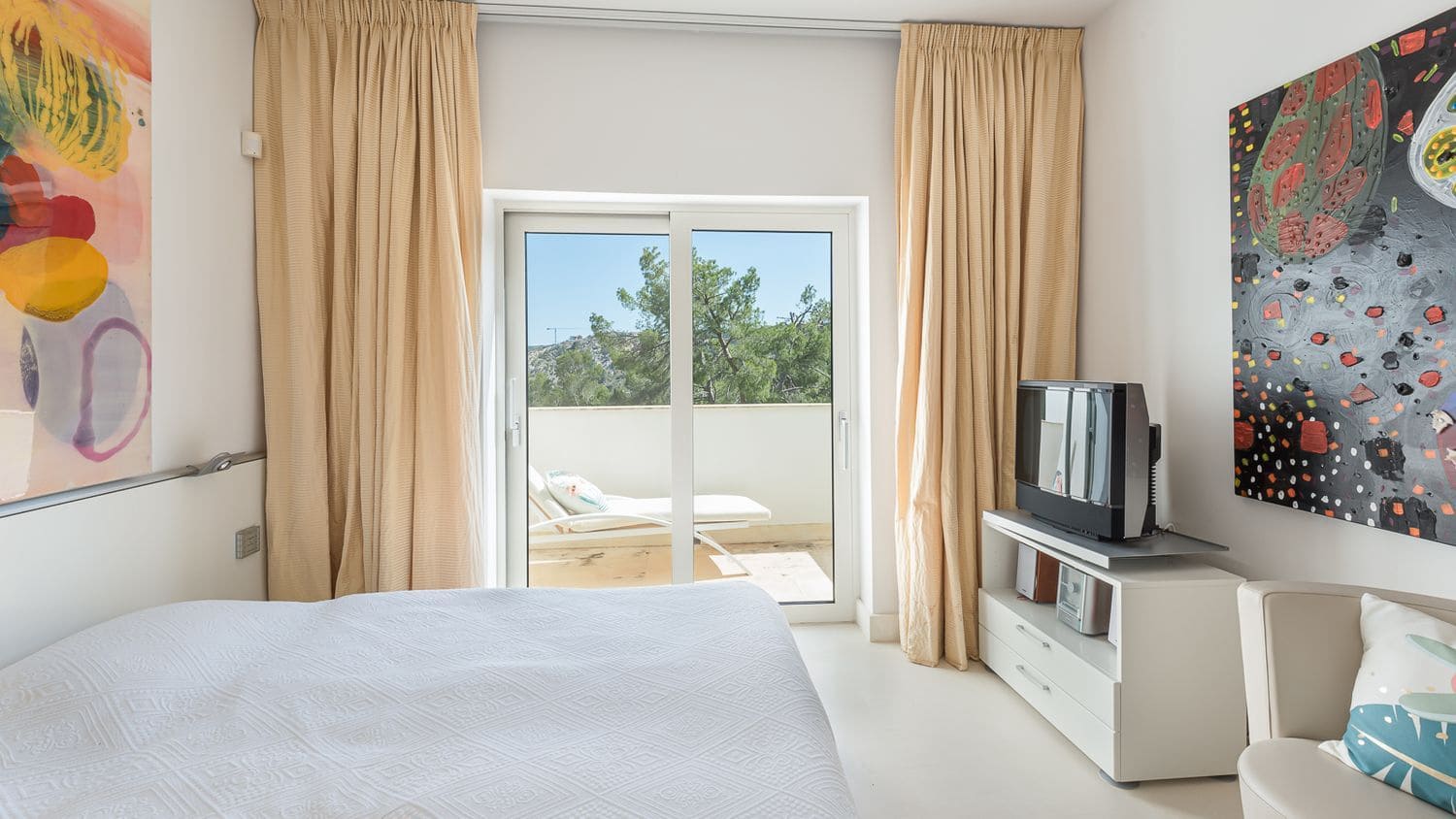 6 bedroom Villa for sale in Son Vida with pool - € 10,900,000 (Ref: 8363701)