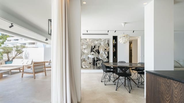 3 soverom Leilighet til salgs i Portals Nous, Calvià med svømmebasseng - € 3 350 000 (Ref: 8431162)