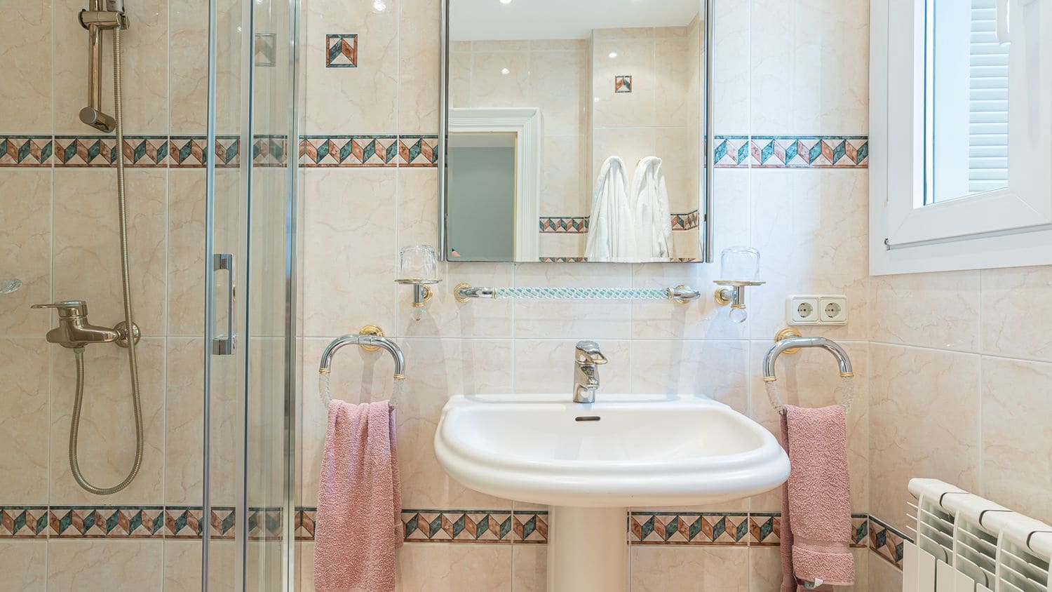 4 sypialnia Willa na sprzedaż w Costa de la Calma z basenem - 2 550 000 € (Ref: 8431164)