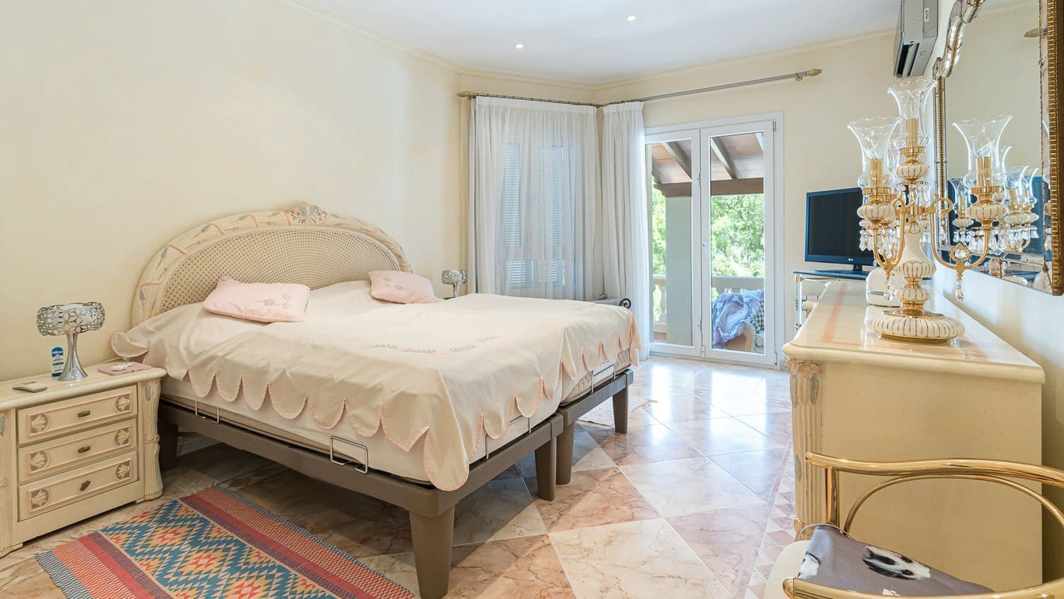 4 sypialnia Willa na sprzedaż w Costa de la Calma z basenem - 2 550 000 € (Ref: 8431164)