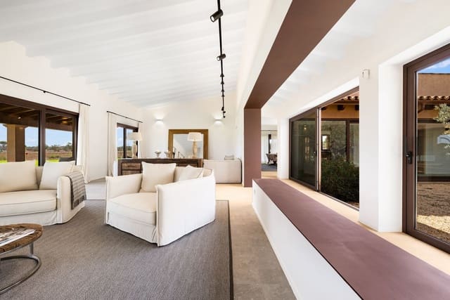 4 bedroom Villa for sale in Santanyí with pool - € 3,600,000 (Ref: 8551003)