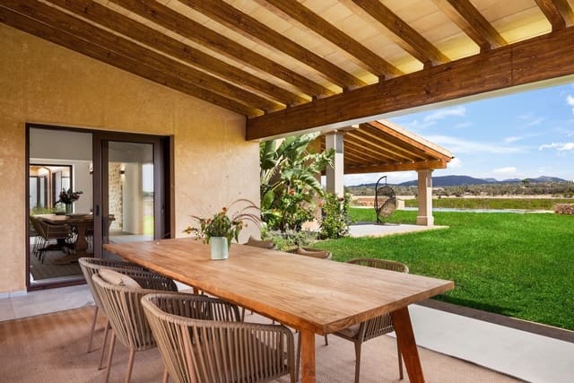 4 bedroom Villa for sale in Santanyí with pool - € 3,600,000 (Ref: 8551003)