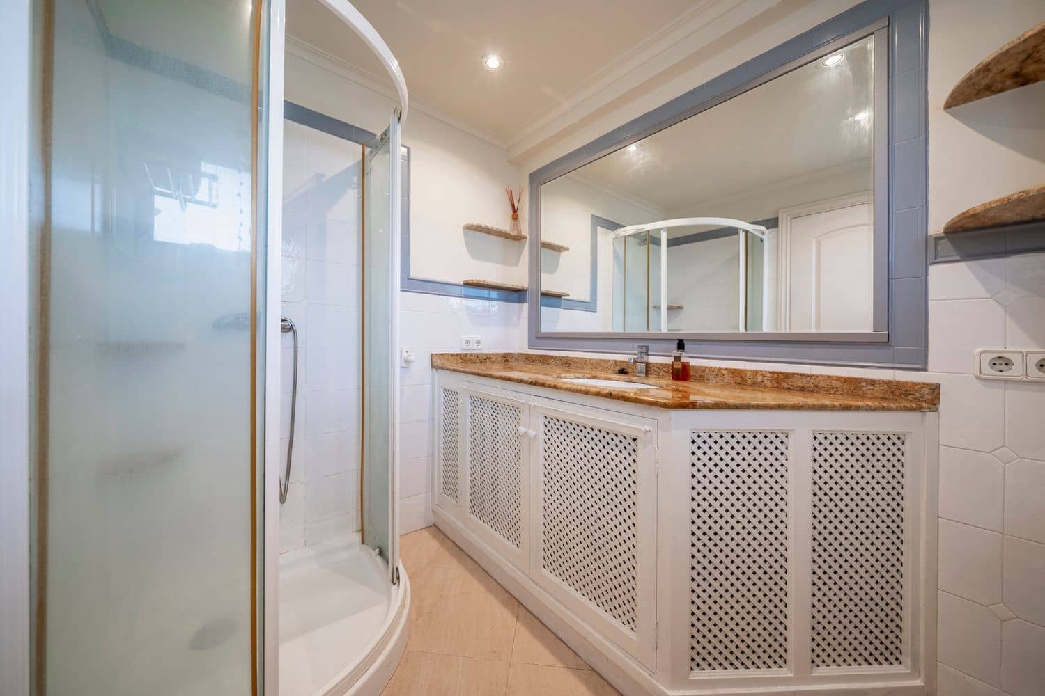 2 soveværelse Lejlighed til salg i Portals Nous - € 395.000 (Ref: 8660467)