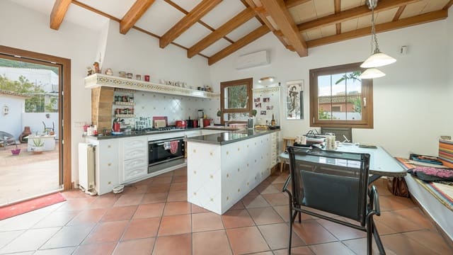 3 soverom Villa til salgs i Andratx - € 1 175 000 (Ref: 8708041)