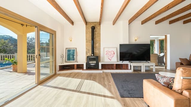 3 bedroom Villa for sale in Es Capdella, Calvià with pool - € 1,995,000 (Ref: 8805967)