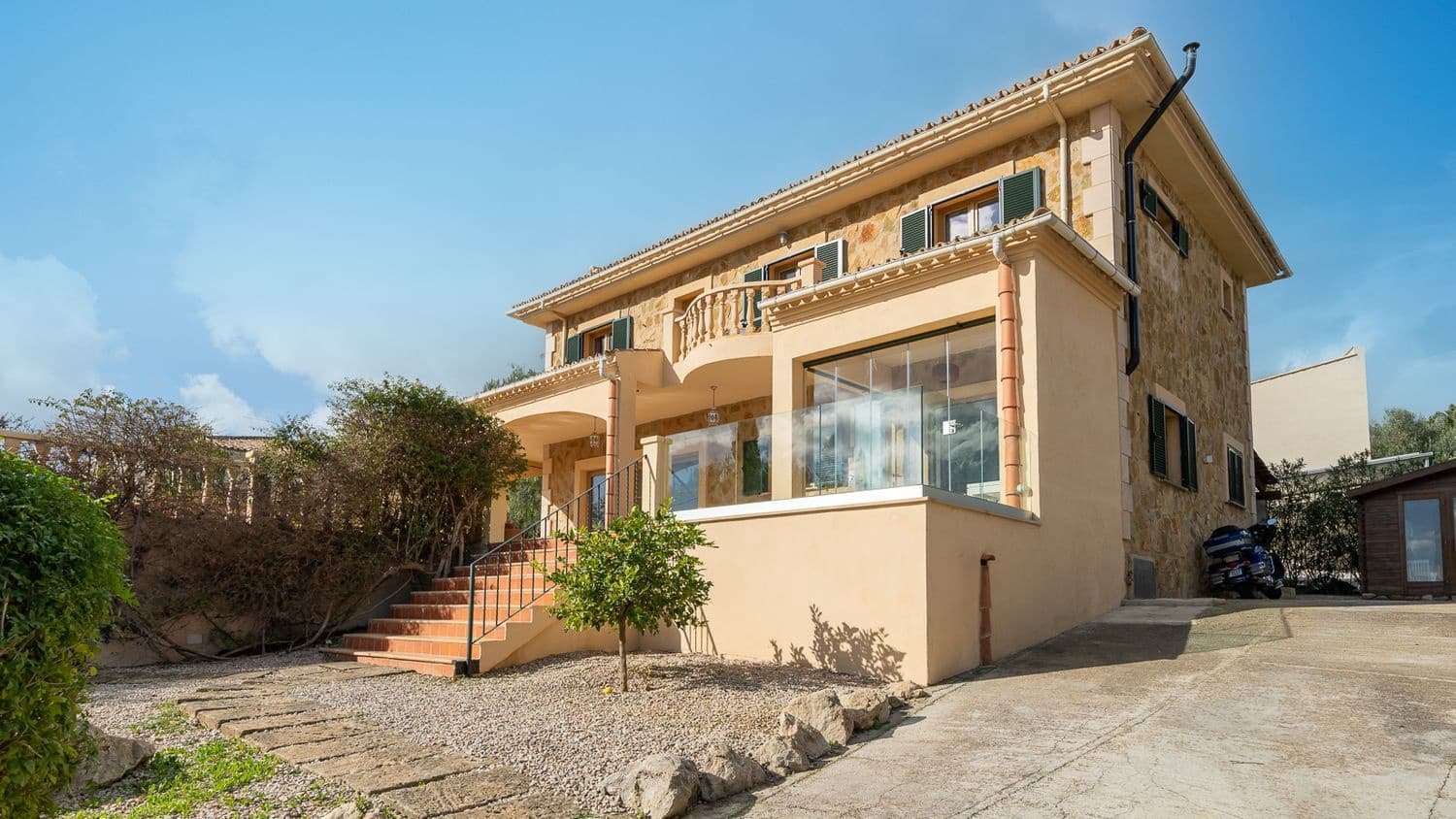 3 soveværelse Villa til salg i Es Capdella med swimmingpool - € 1.995.000 (Ref: 8805967)