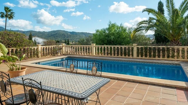 3 bedroom Villa for sale in Es Capdella, Calvià with pool - € 1,995,000 (Ref: 8805967)