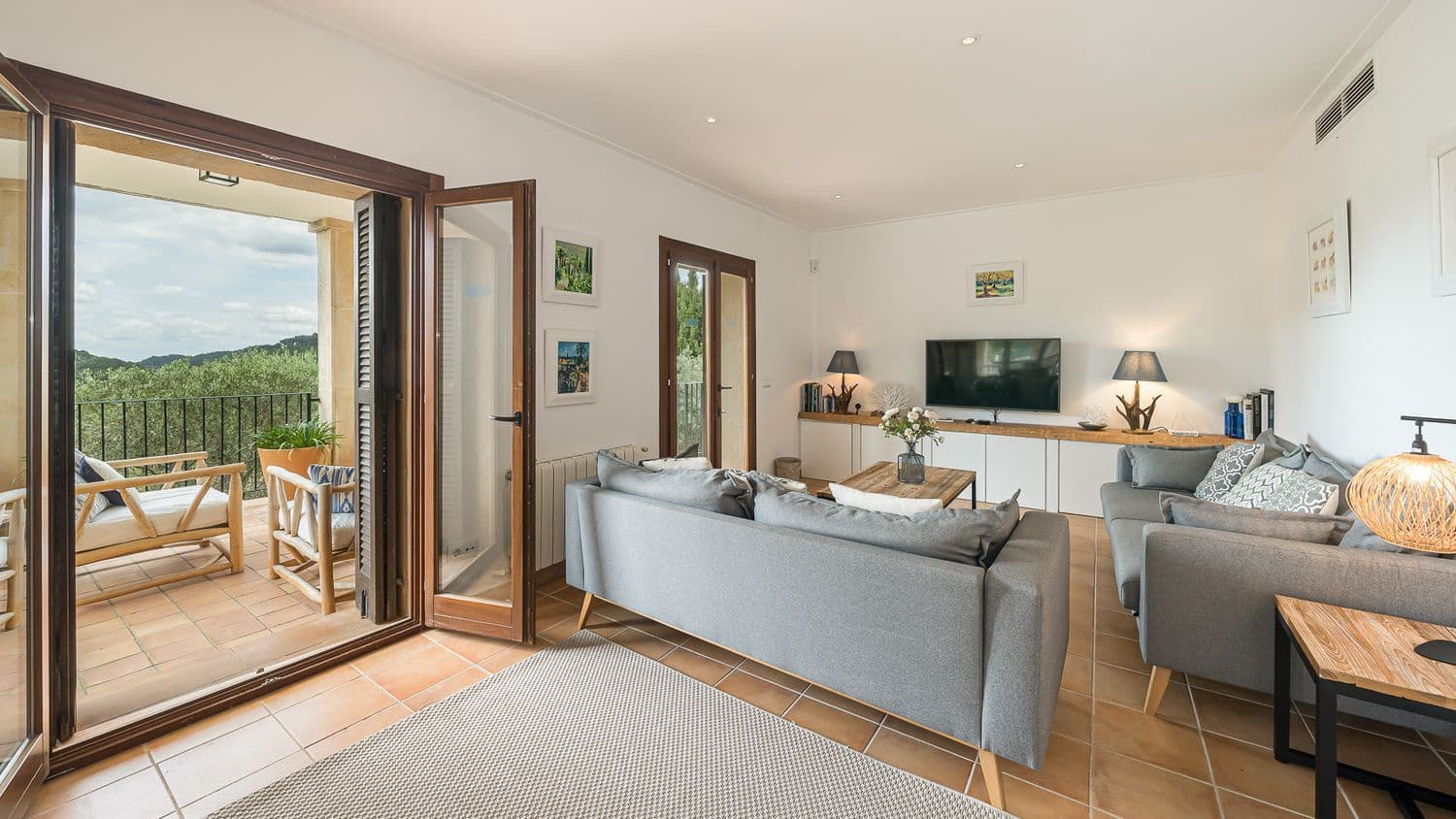 4 makuuhuone Huvila myytävänä paikassa Puigpunyent mukana uima-altaan - 1 990 000 € (Ref: 8875262)