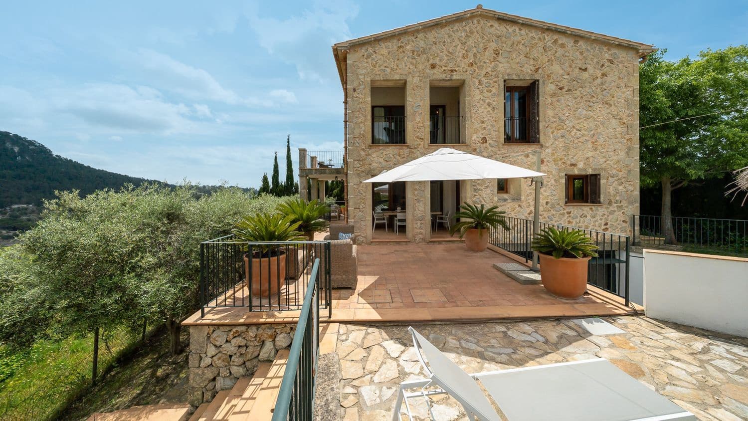 4 makuuhuone Huvila myytävänä paikassa Puigpunyent mukana uima-altaan - 1 990 000 € (Ref: 8875262)