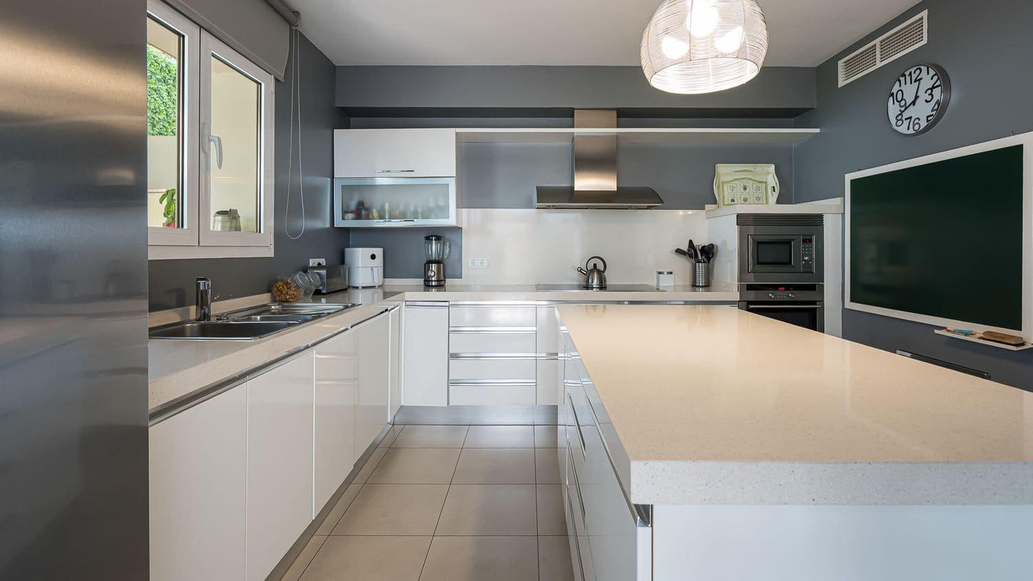 4 slaapkamer Villa te koop in Palma de Mallorca met zwembad - € 1.380.000 (Ref: 8926780)