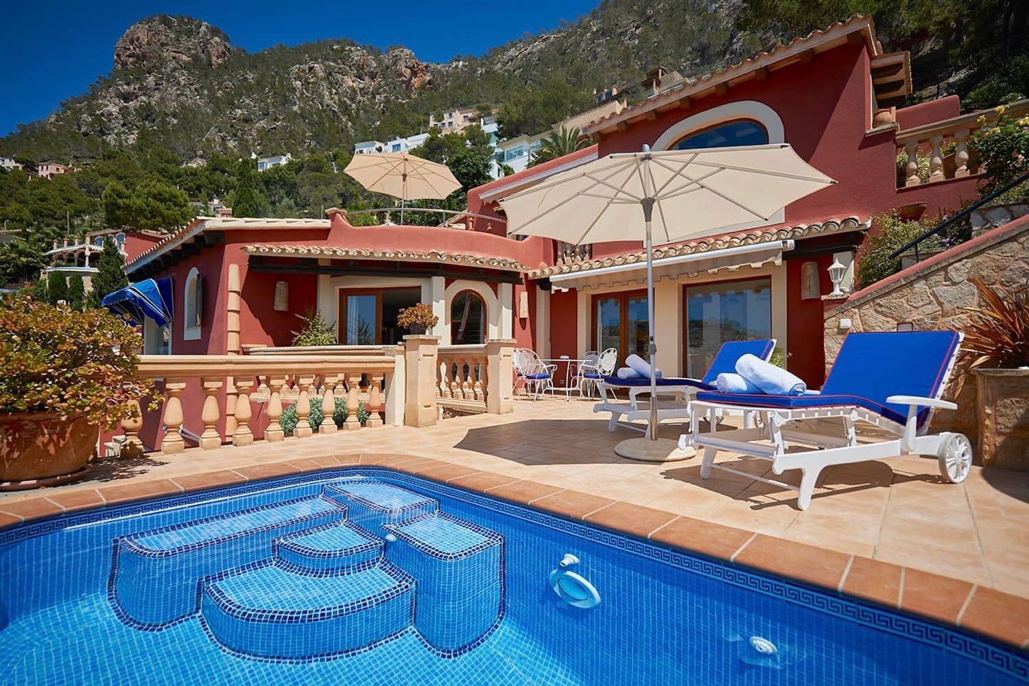 4 quarto Moradia para venda em Puerto de Andratx com piscina - 3 200 000 € (Ref: 8997246)