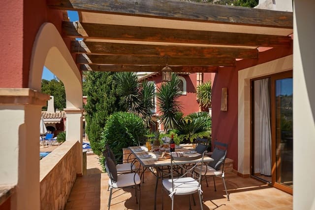 2 soveværelse Lejlighed til salg i Puerto de Andratx, Andratx med swimmingpool - € 1.700.000 (Ref: 8997248)