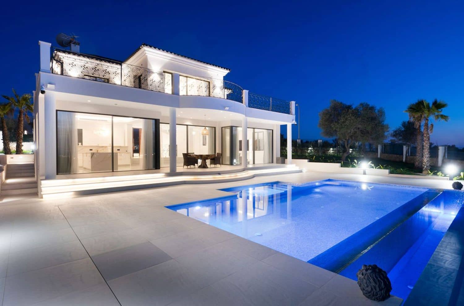 4 soveværelse Villa til salg i Son Ferriol med swimmingpool - € 3.495.000 (Ref: 9023213)