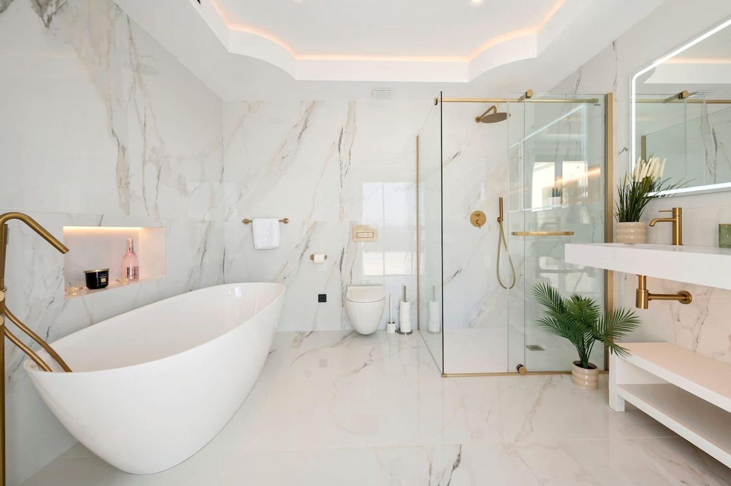 4 soveværelse Villa til salg i Son Ferriol med swimmingpool - € 3.495.000 (Ref: 9023213)