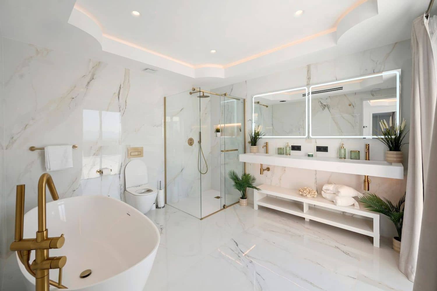 4 soveværelse Villa til salg i Son Ferriol med swimmingpool - € 3.495.000 (Ref: 9023213)