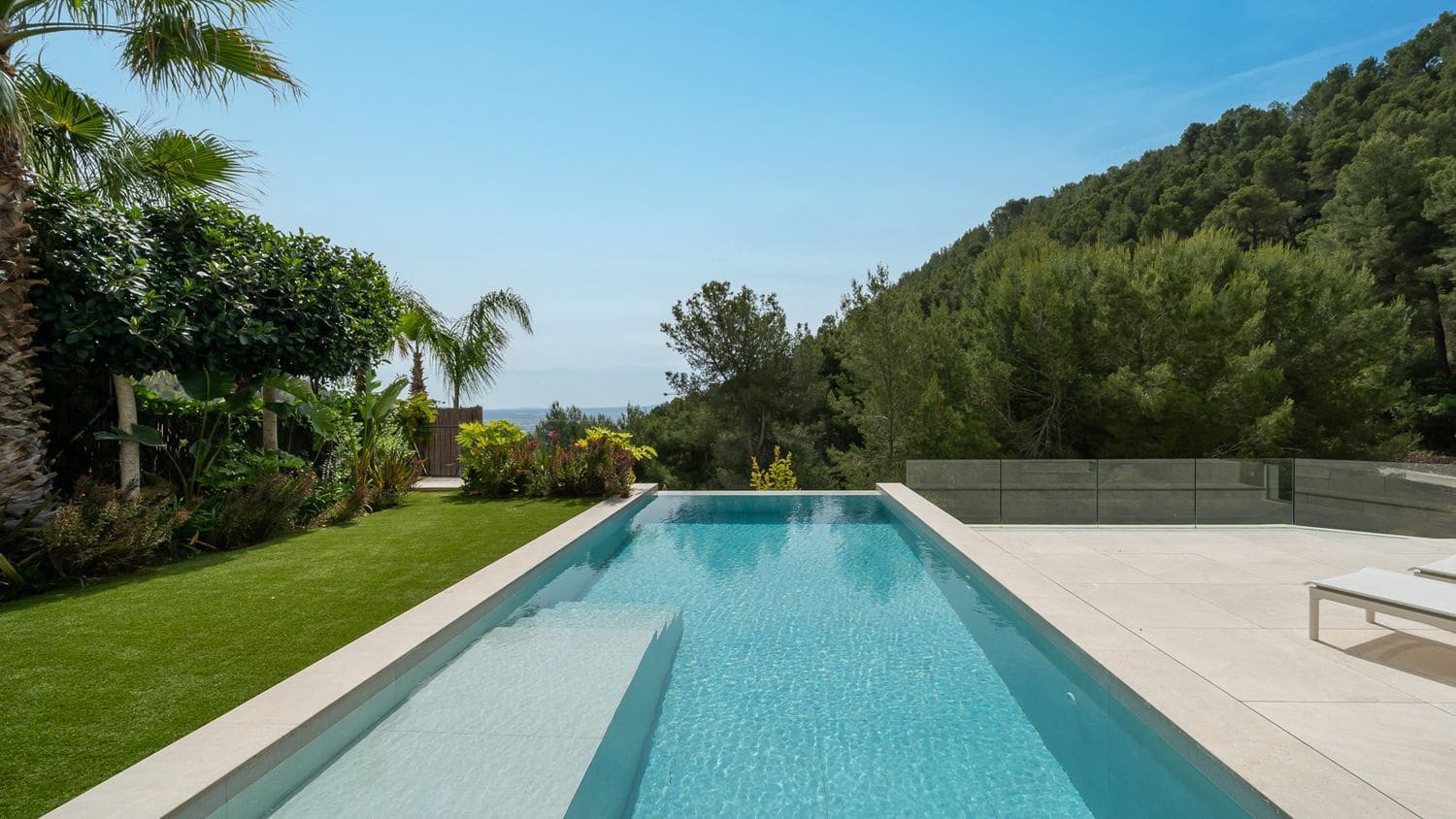 4 bedroom Villa for sale in Son Vida with pool - € 5,500,000 (Ref: 9059344)