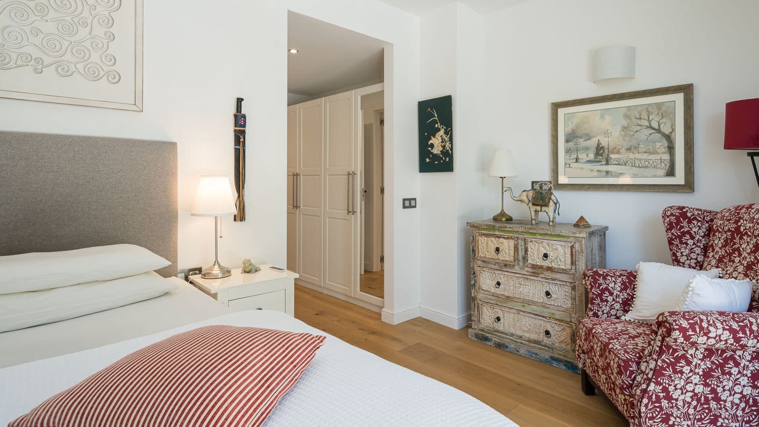 5 bedroom Villa for sale in Santa Ponsa with pool - € 3,750,000 (Ref: 9084988)