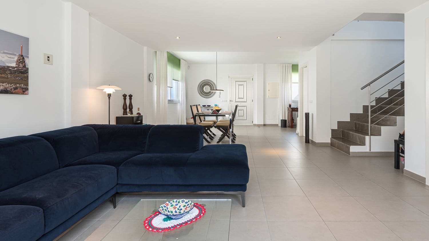 3 bedroom Villa for sale in Llucmajor with pool - € 1,550,000 (Ref: 9084989)